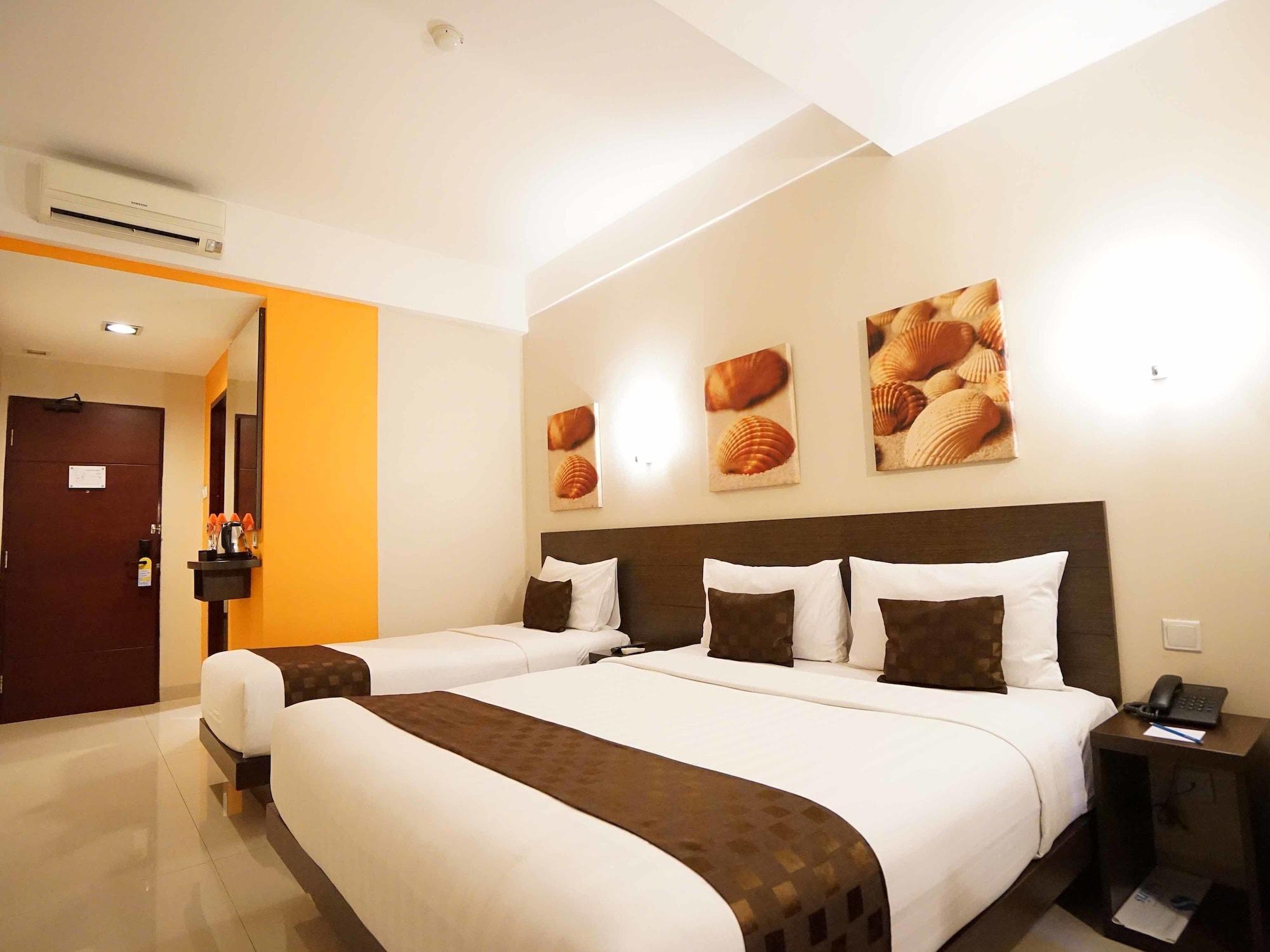 Solaris Hotel מאלאנג מראה חיצוני תמונה
