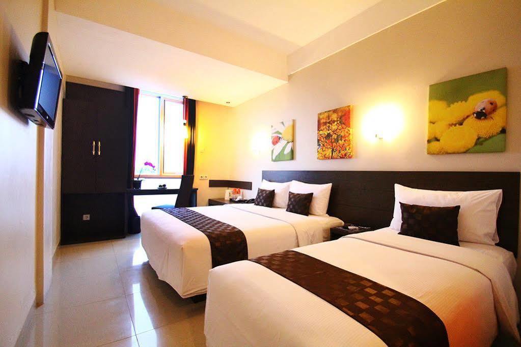 Solaris Hotel מאלאנג מראה חיצוני תמונה